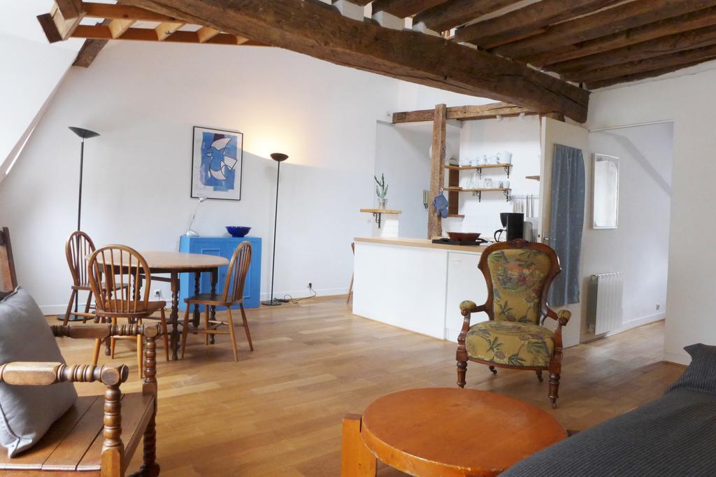 شقة Le Jardin Du Marais باريس الغرفة الصورة